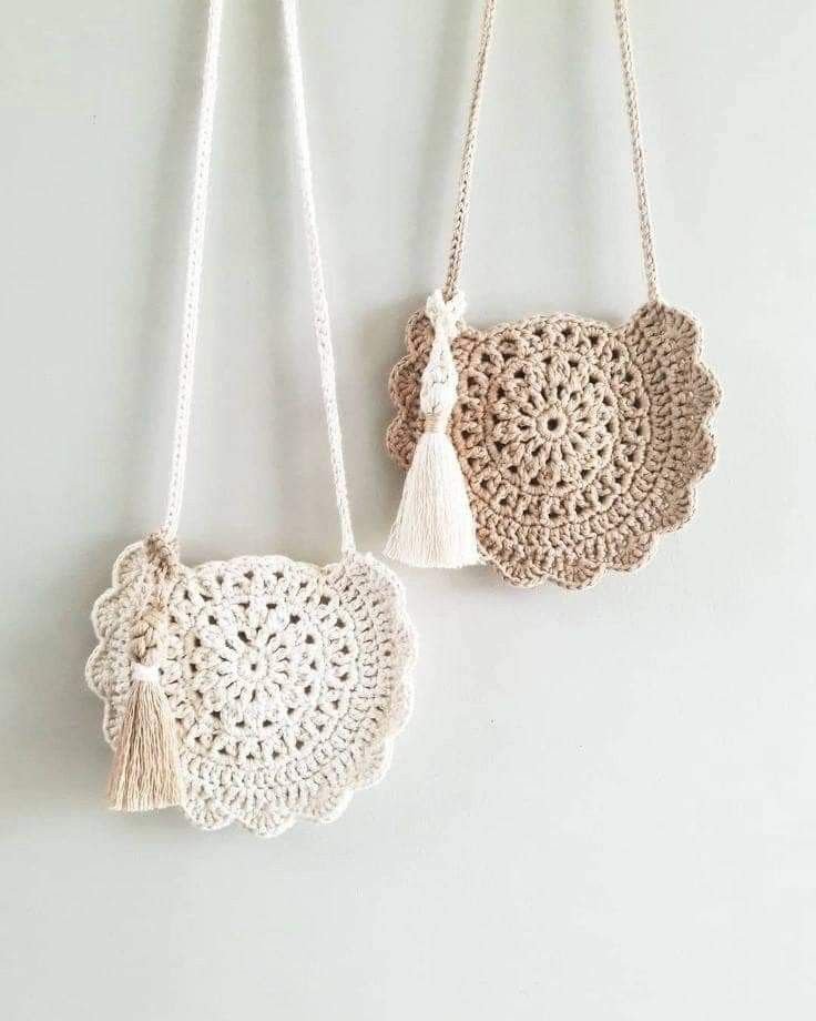 Bolsa pequena Bolsa pequena de crochê