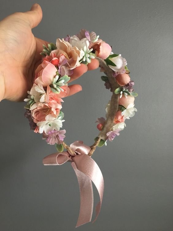 Tiaras de Cabelo: O Acessório Perfeito para Você Arrasar e Ainda Faturar! 13 Tiaras de cabelo