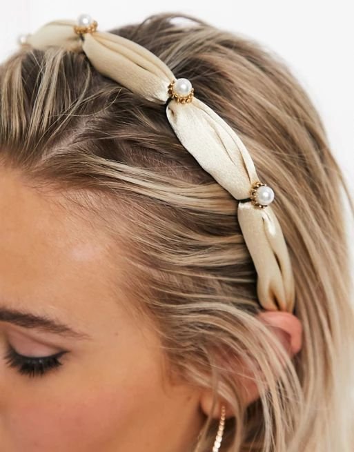Tiaras de Cabelo: O Acessório Perfeito para Você Arrasar e Ainda Faturar! 7 Tiaras de cabelo